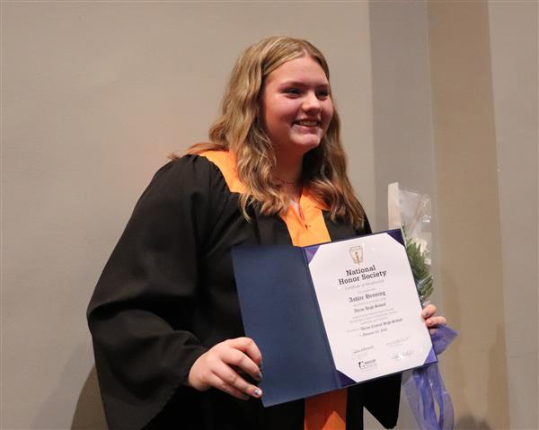 Ashlee with certificate