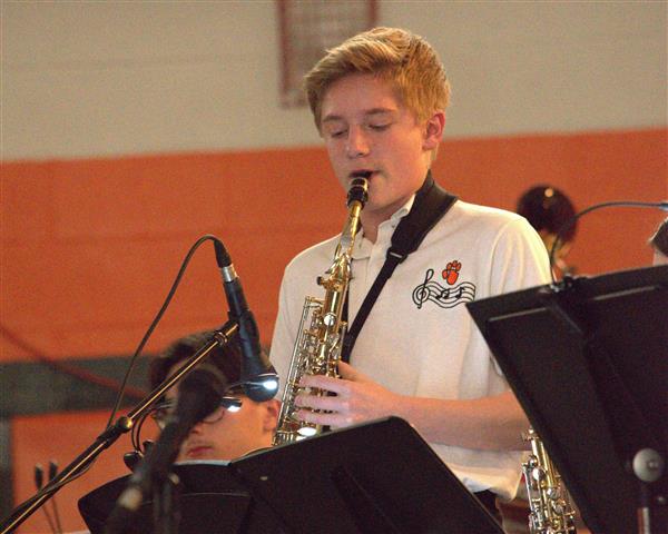 MS Jazz soloist on sax